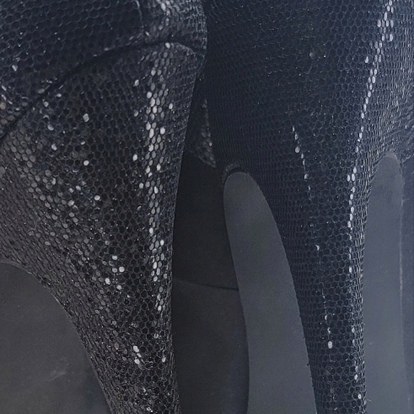 AUTHENTIC STEVE MADDEN HEELS SEXY COMFORTABLE RARE DESIGNER NWT - Picture 4 of 15